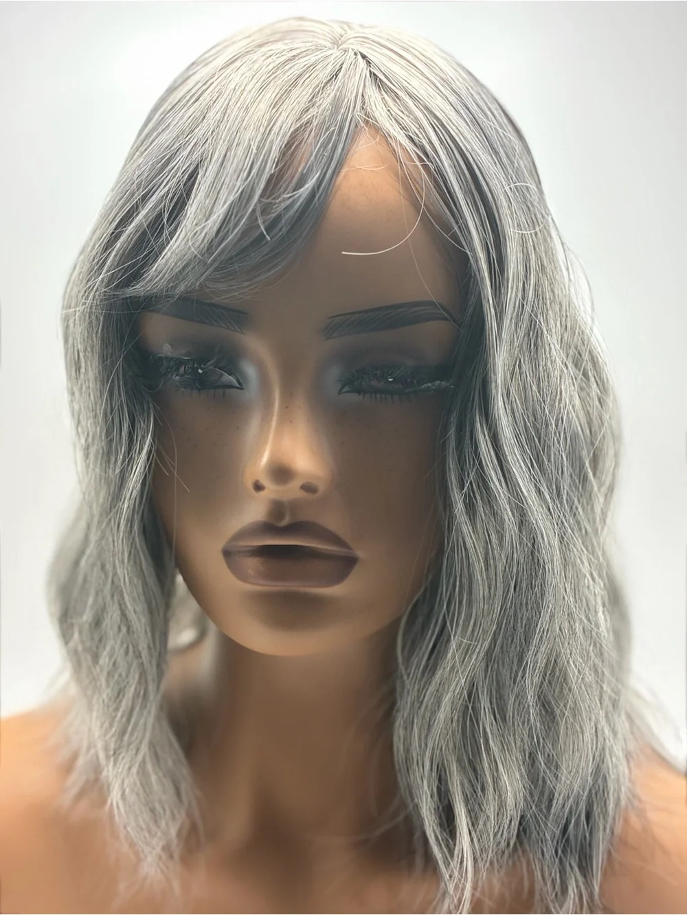 Silver Gray Women's Wavy Mid-Length Wig - Sleek Natural Look. Synthetic 14”